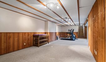 2944 Monroe Dr, Ames, IA 50010