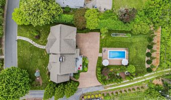76 Edgelawn Rd, Asheville, NC 28804
