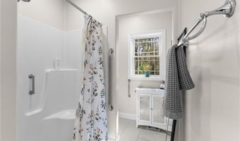40 Lloyd Bowen Ct, Glocester, RI 02814