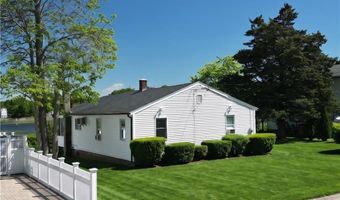 151 Conanicus Rd, Narragansett, RI 02882