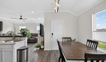 8001 White Spruce Trl, Bauxite, AR 72011