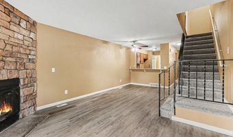 2220 S Jasper Way B, Aurora, CO 80013