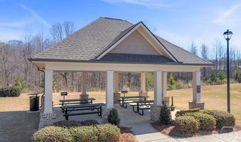 415 Station Overlook Dr, Auburn, GA 30011