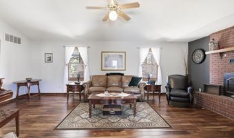 916 E 27th St, Baxter Springs, KS 66713