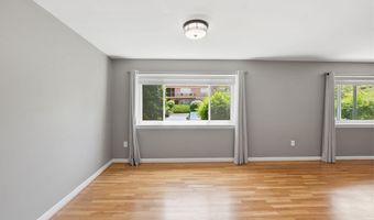 5003 SENTINEL Dr 22, Bethesda, MD 20816