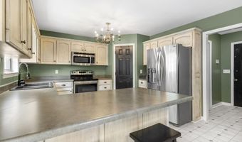 519 Mockingbird Ln, Albertville, AL 35950