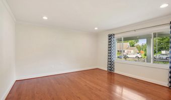 12213 WESTMONT Ln, Bowie, MD 20715