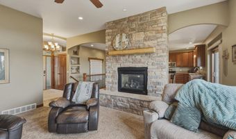 1901 W Tyler Cir, Brandon, SD 57005
