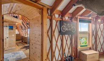 72 E FORK BIG SANDY Rd, Boulder, WY 82923
