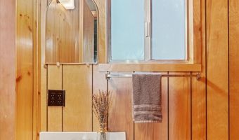 2253 Meadow Dr, Arnold, CA 95223