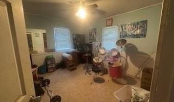 2807 McClain Rd, Ardmore, OK 73401