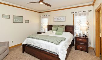 1018 Falcon Dr SE, Altoona, IA 50009
