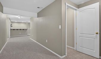 5765 SNOWBERRY Dr, Cheyenne, WY 82009