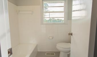 2623 Hatch Pkwy N, Baxley, GA 31515