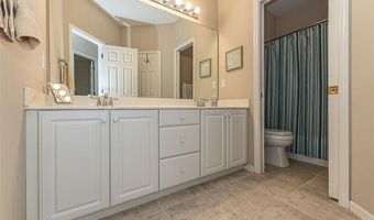 573 Castle Ridge Dr, Ballwin, MO 63021