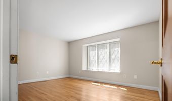 900 TUCKER Ln, Ashton, MD 20861