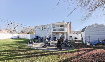 31 Salina Ave, Johnston, RI 02919