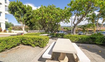 1160 Ala Napunani St 1105, Honolulu, HI 96818