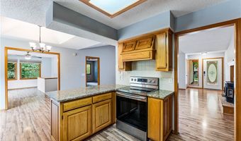 7 Cherhill Dr, Bella Vista, AR 72714