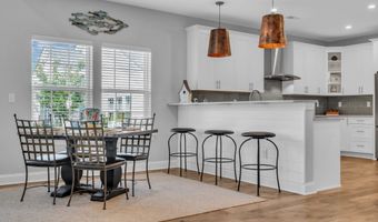 61 Milky Way Dr, Barnegat, NJ 08005