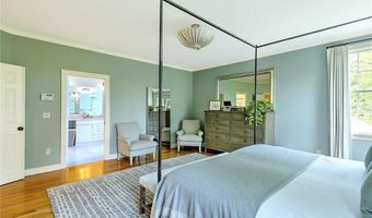 10 Owl Tree Ln, East Greenwich, RI 02818