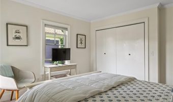 12 Bliss Rd, Newport, RI 02840