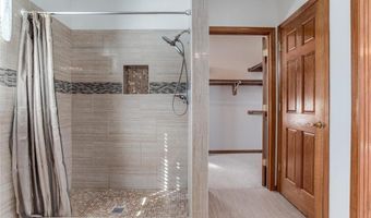 18180 S 153rd St, Basehor, KS 66007