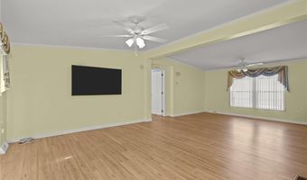 77 Lear Dr, Coventry, RI 02816