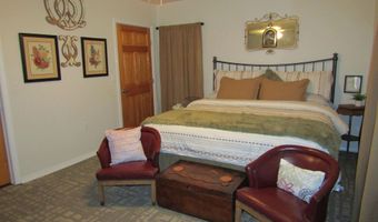 406 5 W Richardson Ave, Artesia, NM 88210
