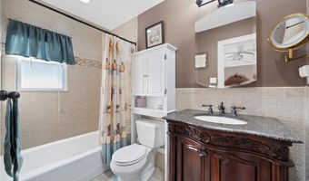 160 Grand Central Ave, Amityville, NY 11701