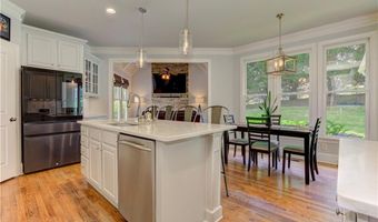 8710 Gilmer Ft, Ball Ground, GA 30107