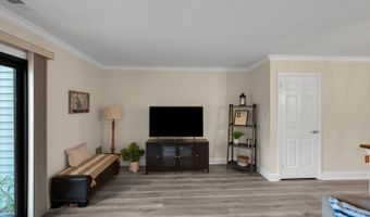 75 Bradford Ct, Aberdeen, NJ 07747