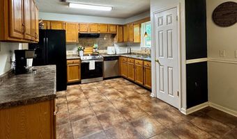 109 Pinehurst Dr, Ashford, AL 36312