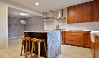 19 W 32ND St 1, Bayonne, NJ 07002