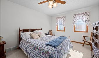 118 Ambleside Way, Amherst, OH 44001