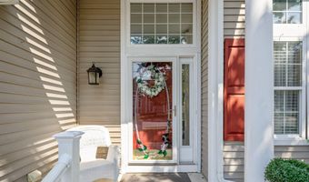 2 Woodlake Ct, Barnegat, NJ 08005