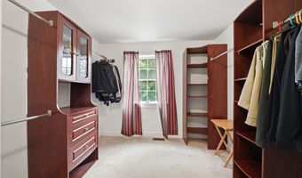 1400 Overlook Dr, Ashtabula, OH 44004
