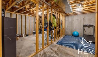 2867 Legacy Ln, Cody, WY 82414