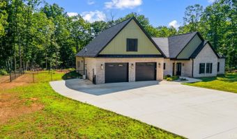 336 Somerset Dr, Appomattox, VA 24522