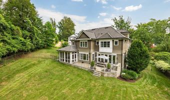 6617 LYBROOK Ct, Bethesda, MD 20817