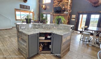 118 UPPER PICNIC RIDGE Rd, Bondurant, WY 82922
