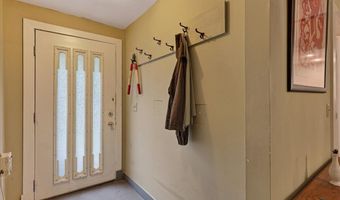 46 Battery Rd, Belfast, ME 04915