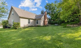 647 Waterford Ridge Dr, Ballwin, MO 63021