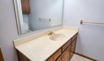 1421 Savannah Cir, Altus, OK 73521