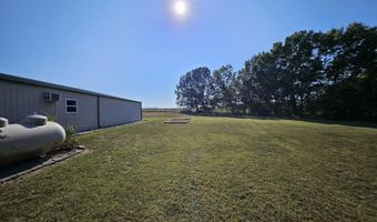 16427 Farm Road 2007, Aurora, MO 65605