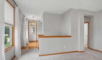 803 NE Rosewood Ln, Ankeny, IA 50021