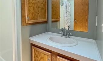 416 Raisin River Dr, Adrian, MI 49221