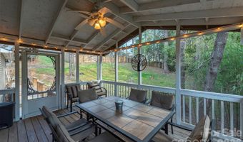 46 Foxberry Dr, Arden, NC 28704