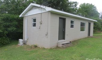 501 Roosevelt St, Badin, NC 28009