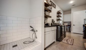 172 Cowan Xing, Alvord, TX 76225